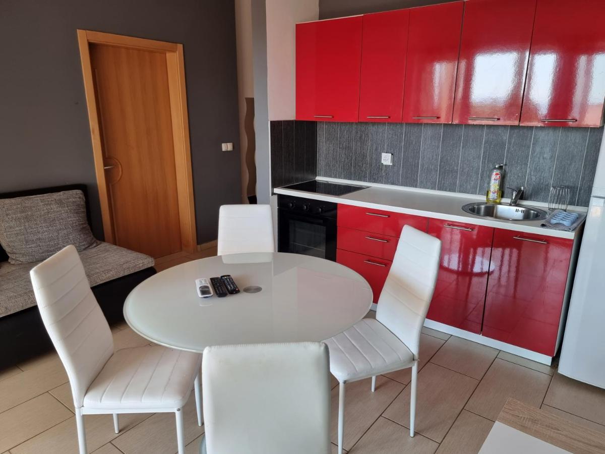 Apartment Wallot Novalja Exterior foto